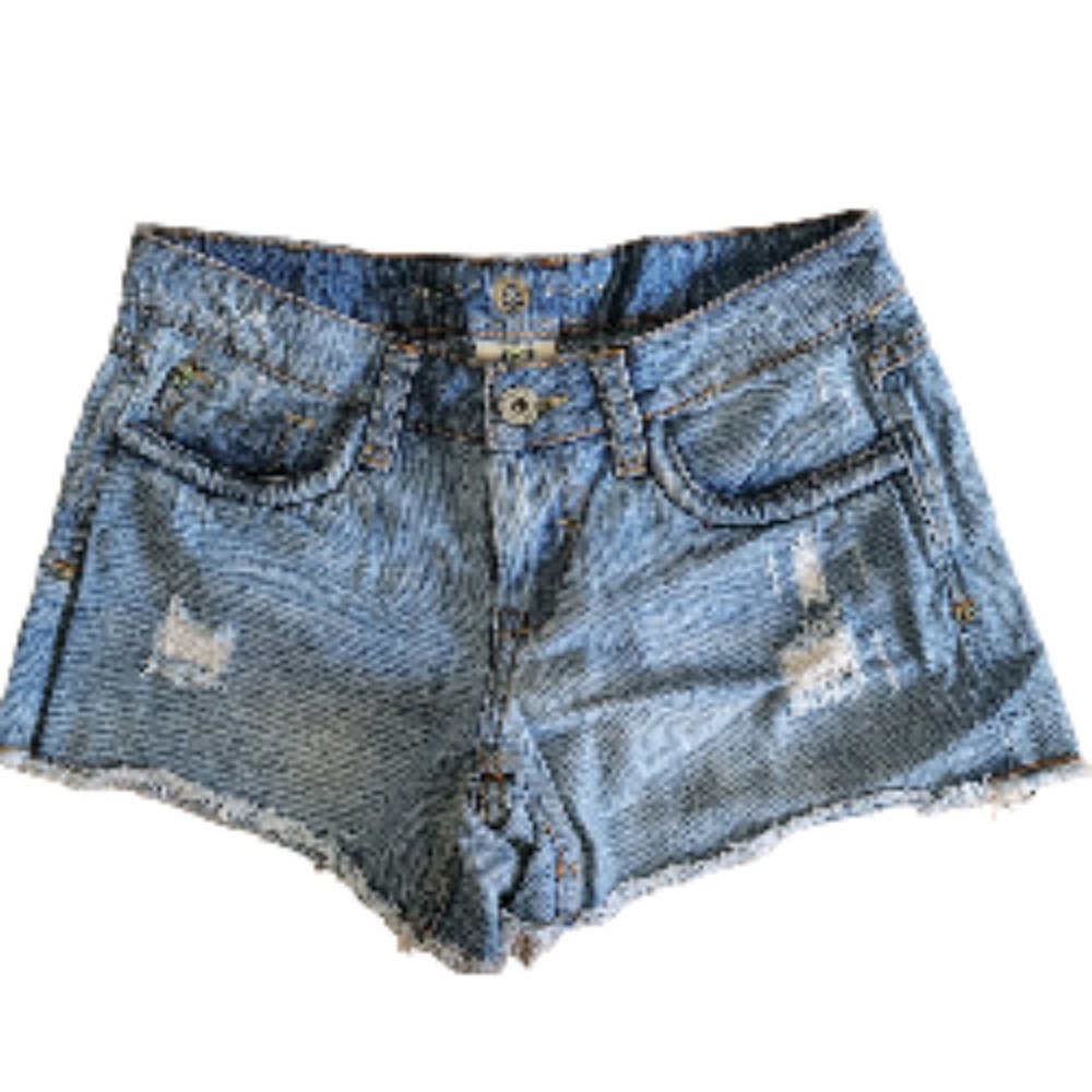 Velvet Heart Women's Distressed Denim Raw Hem Light Wash Shorts